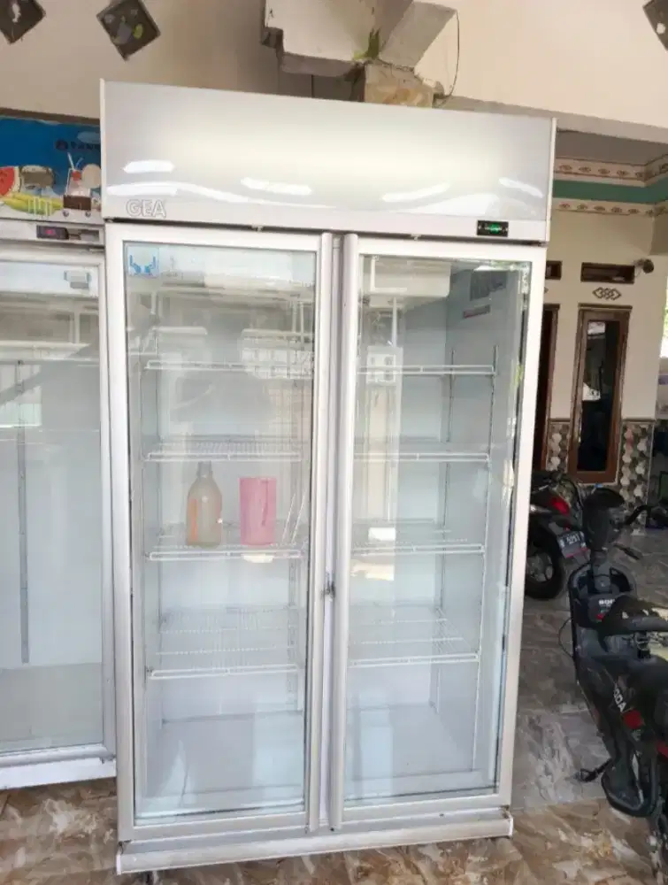 Jual ready ciller shwcase 2 pintu mrk GEA kapasitas 800 L