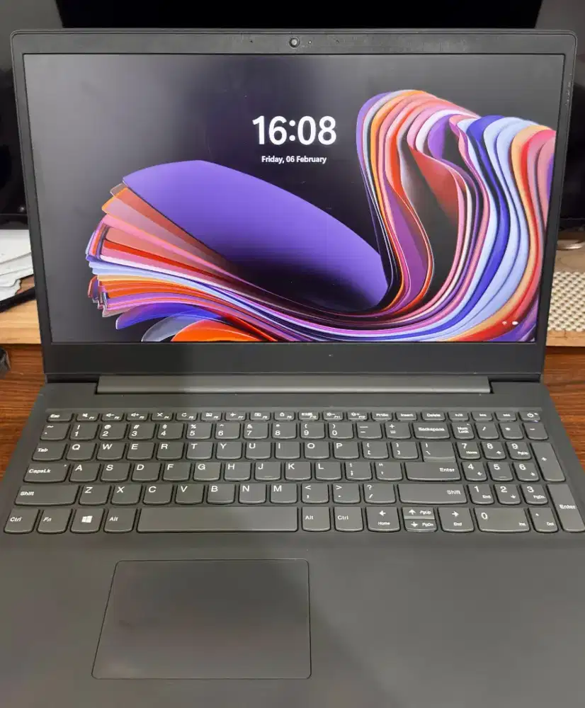 Dijual ! Laptop Lenovo V 15