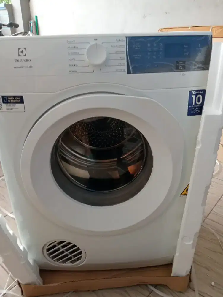 Mesin cuci dan dryer Electrolux EWF1024D3WC