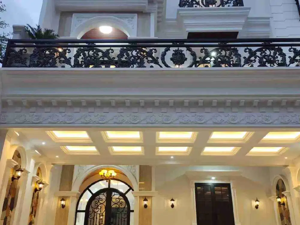 DiJual Rumah Baru Modern Classic 3 Lantai dkt dr Transmart Cilandak