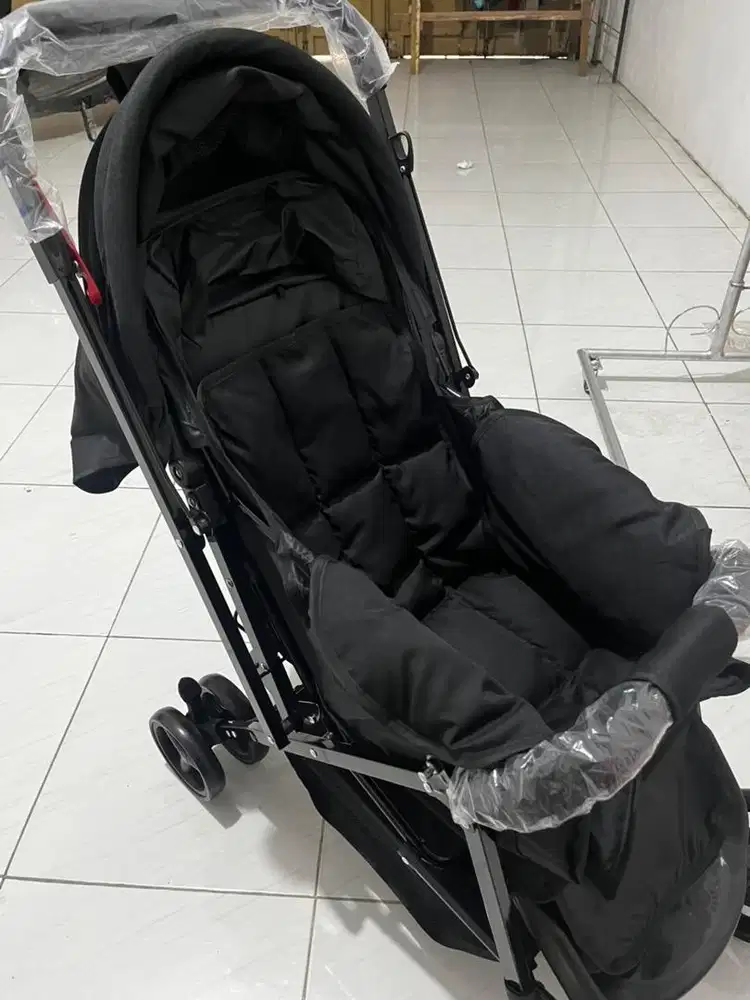 Stroller hitam mulusss
