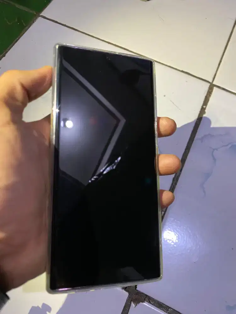 Samsung S22 Ultra 522gb