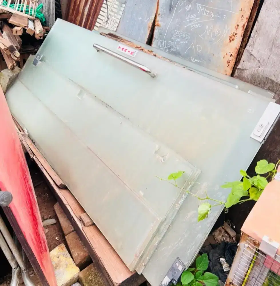 Pintu kaca 215cm x 89cm