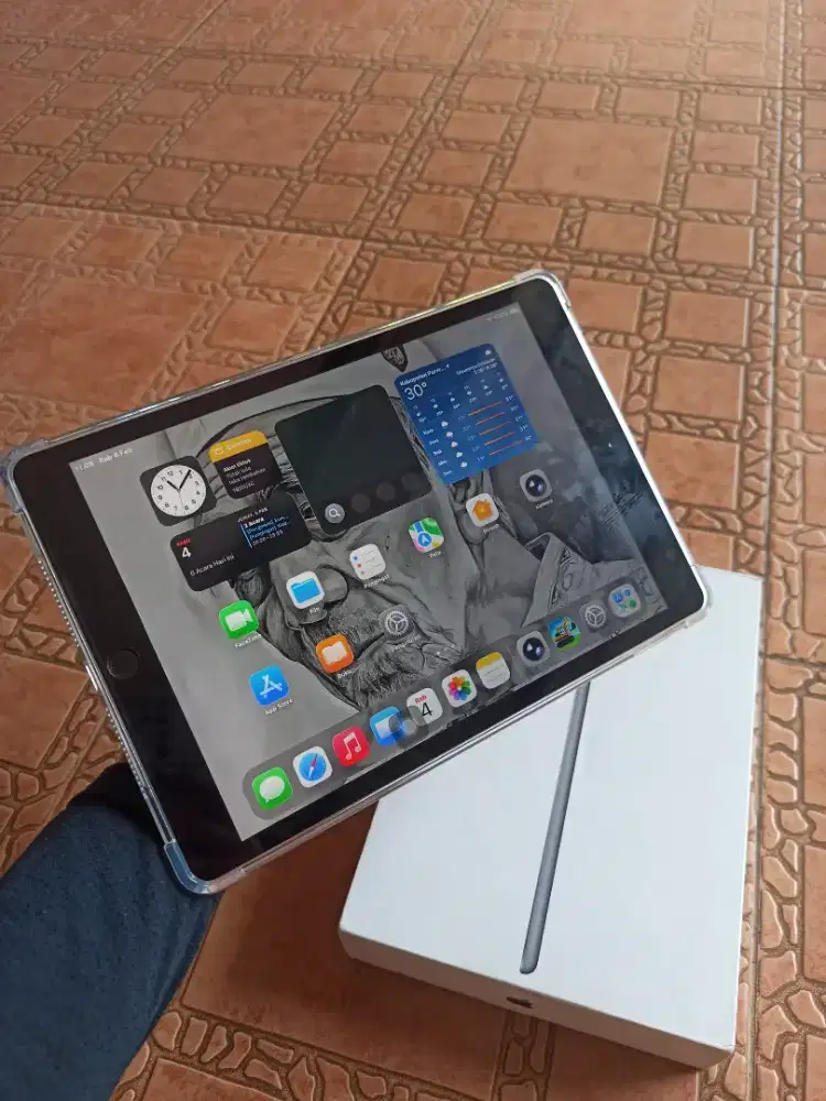 iPad gen 8 32gb normal