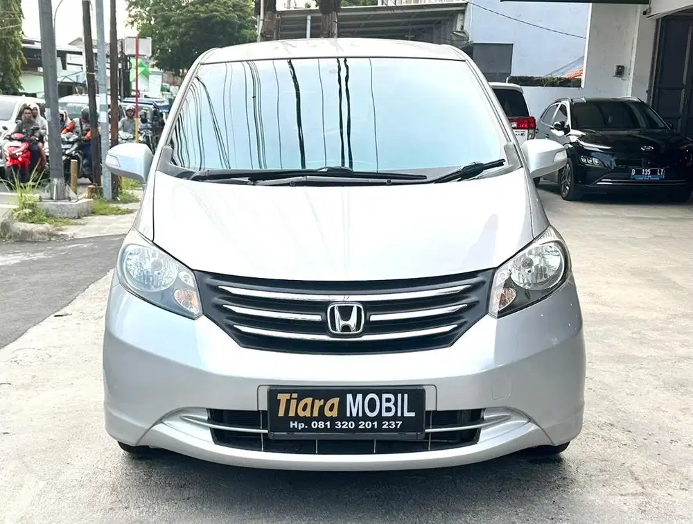 Honda Freed 1.5 E PSD Automatic Th 2011