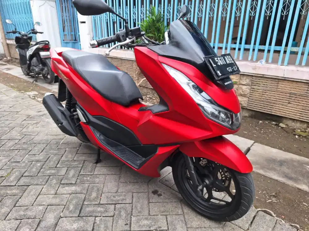 Honda pcx 2022 km 31 rb kondisi istimewa samsat tandes