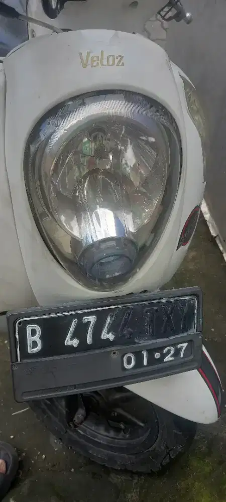 Reflektor scoopy karbu