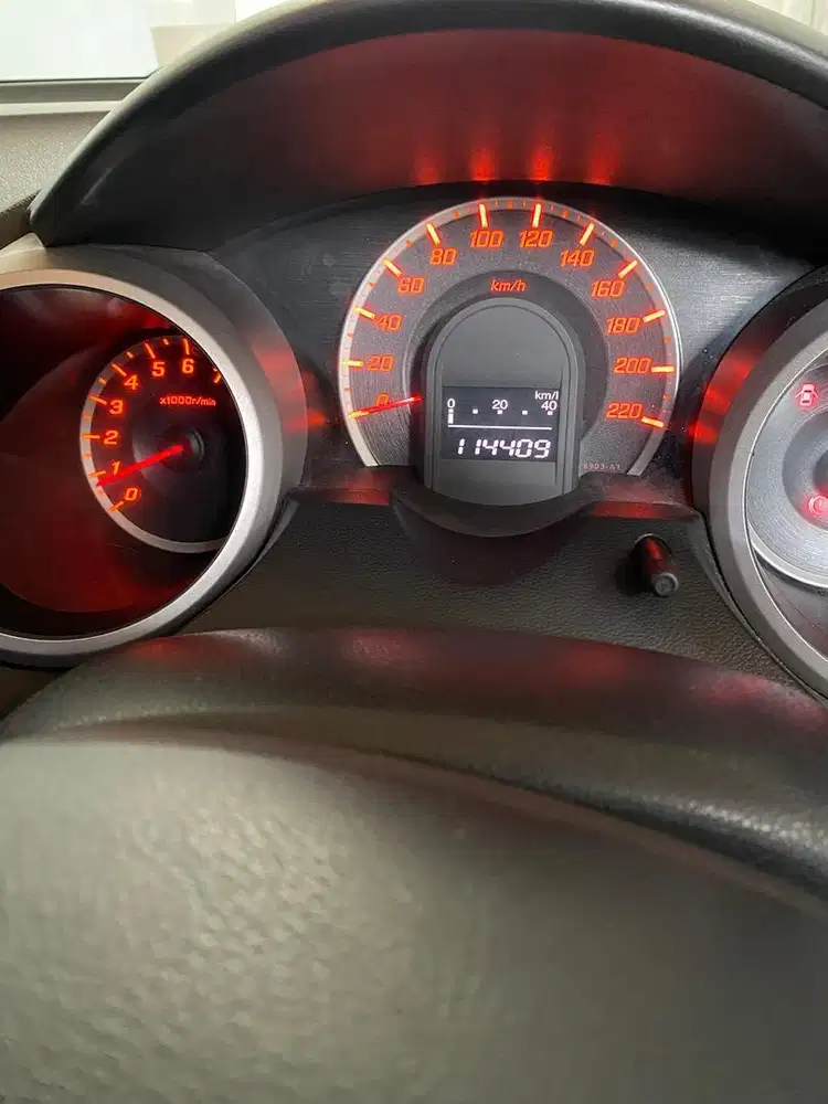 Honda jazz S 2010 MT