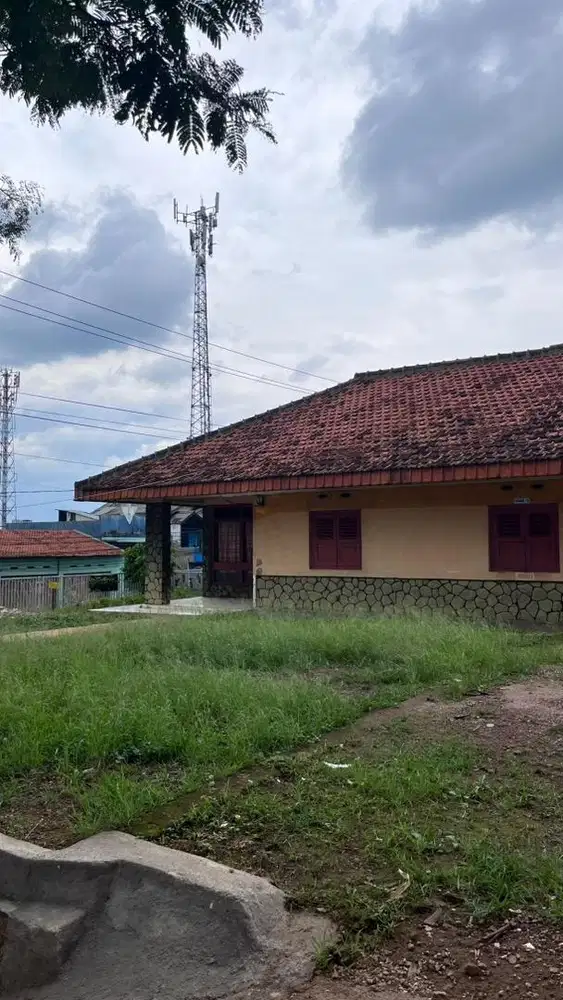 Dijual rumah dan tanah seluas 392 m², Cicalengka, Bandung