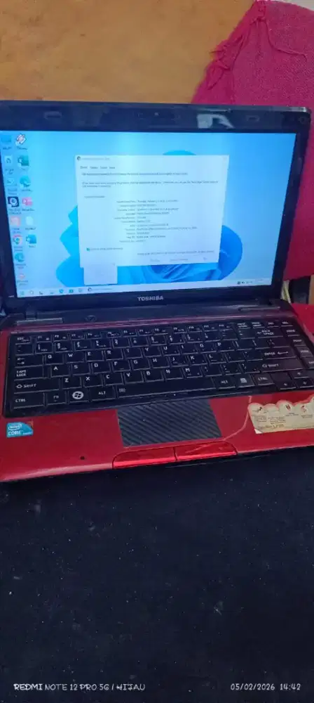 Laptop Toshiba core i3 normal