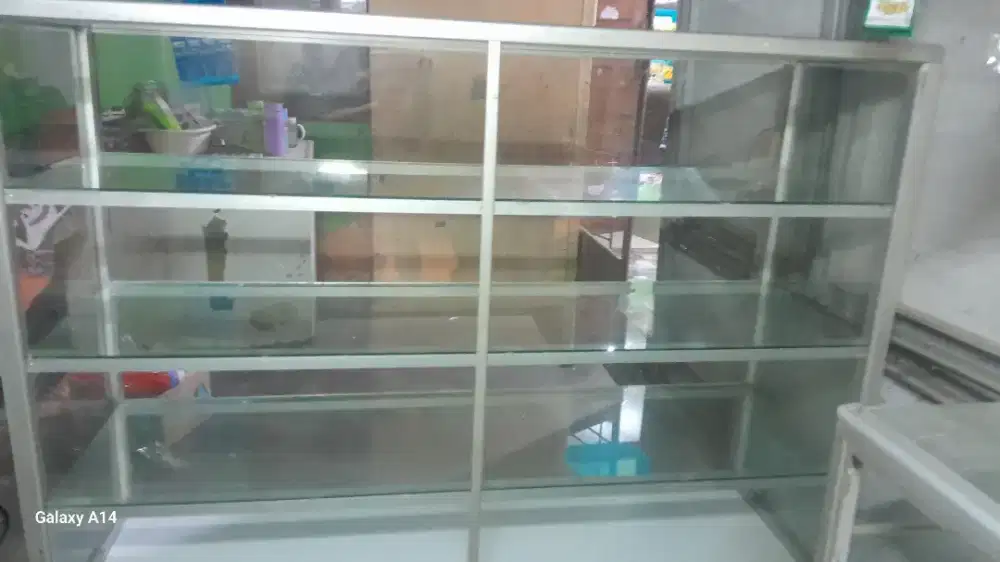 jual etalase ukuran 1,5 m