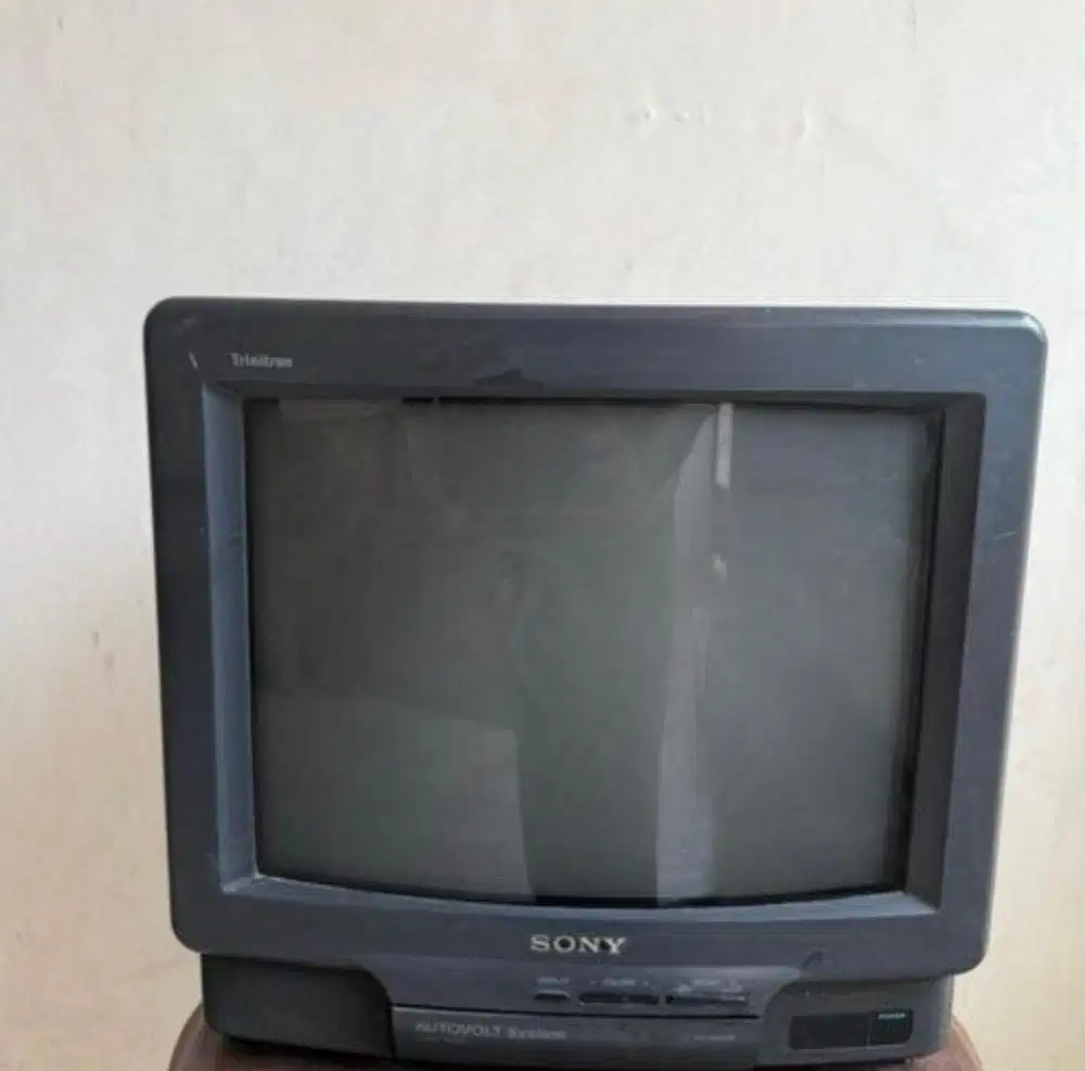 jual TV ANTIK JADUL SONY TRINITRON 14 INCH KONDISI NYALA