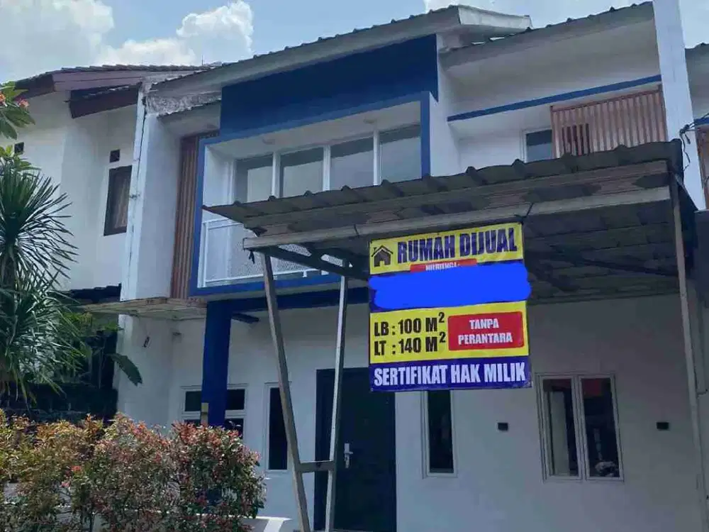 Rumah rapi siap huni 2 lantai di Depok