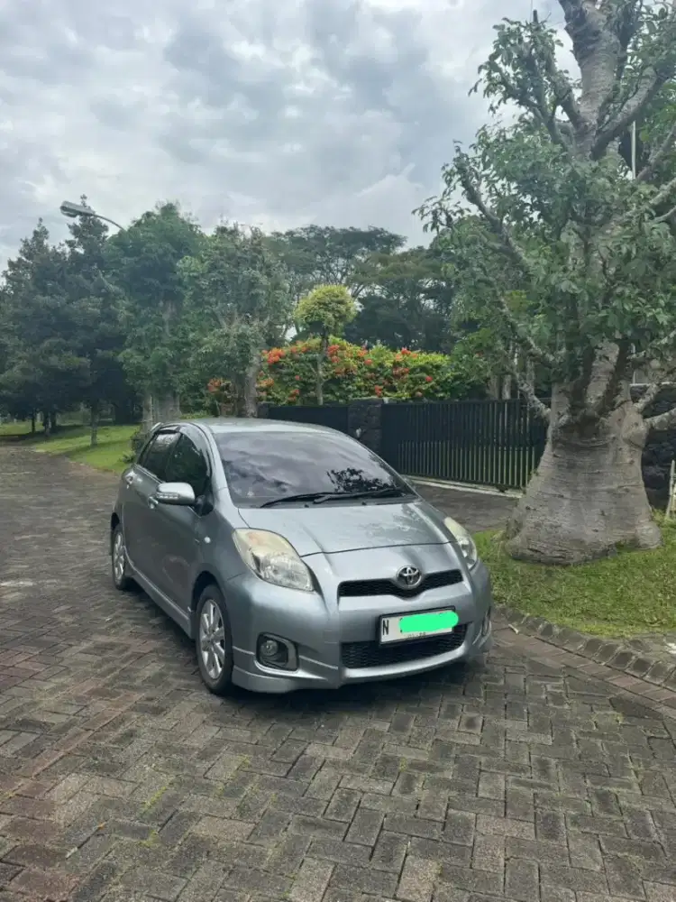 Yaris 2012 Low KM