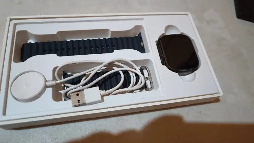  IWO W68 Plus 2.2 Inch Bluetooth Smartwatch