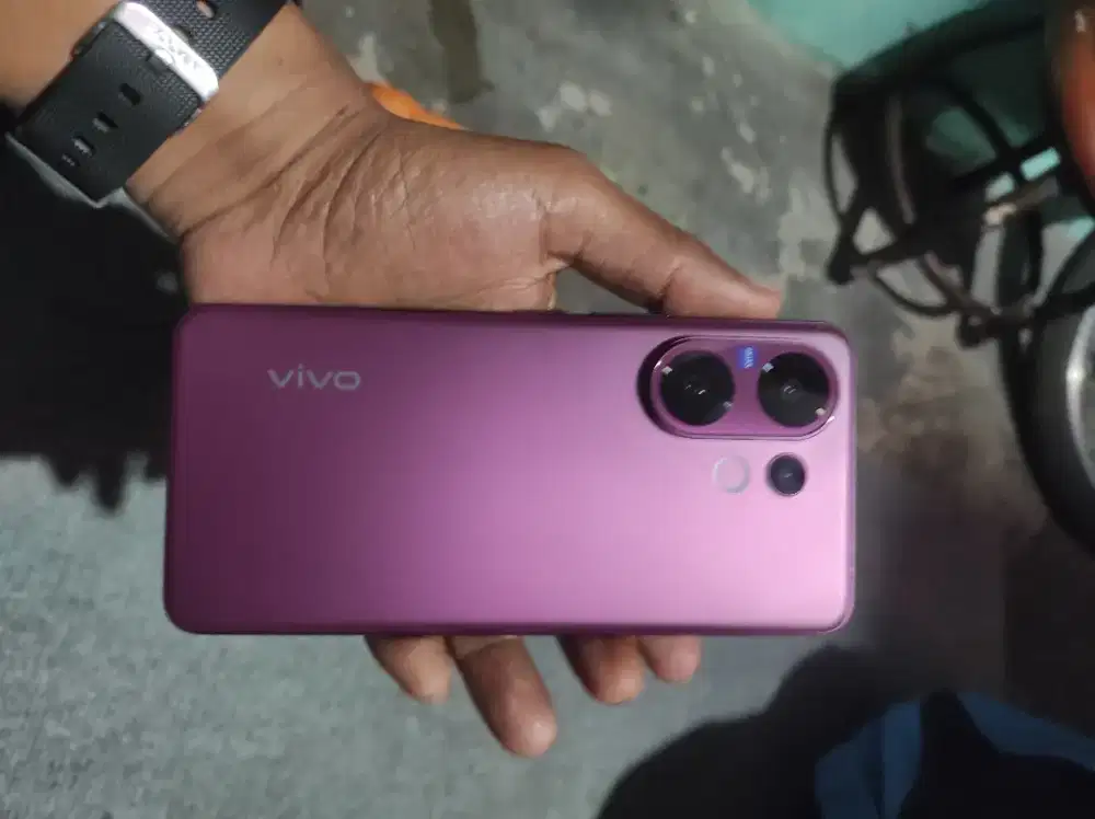 Vivo v60 5g ram 12/256