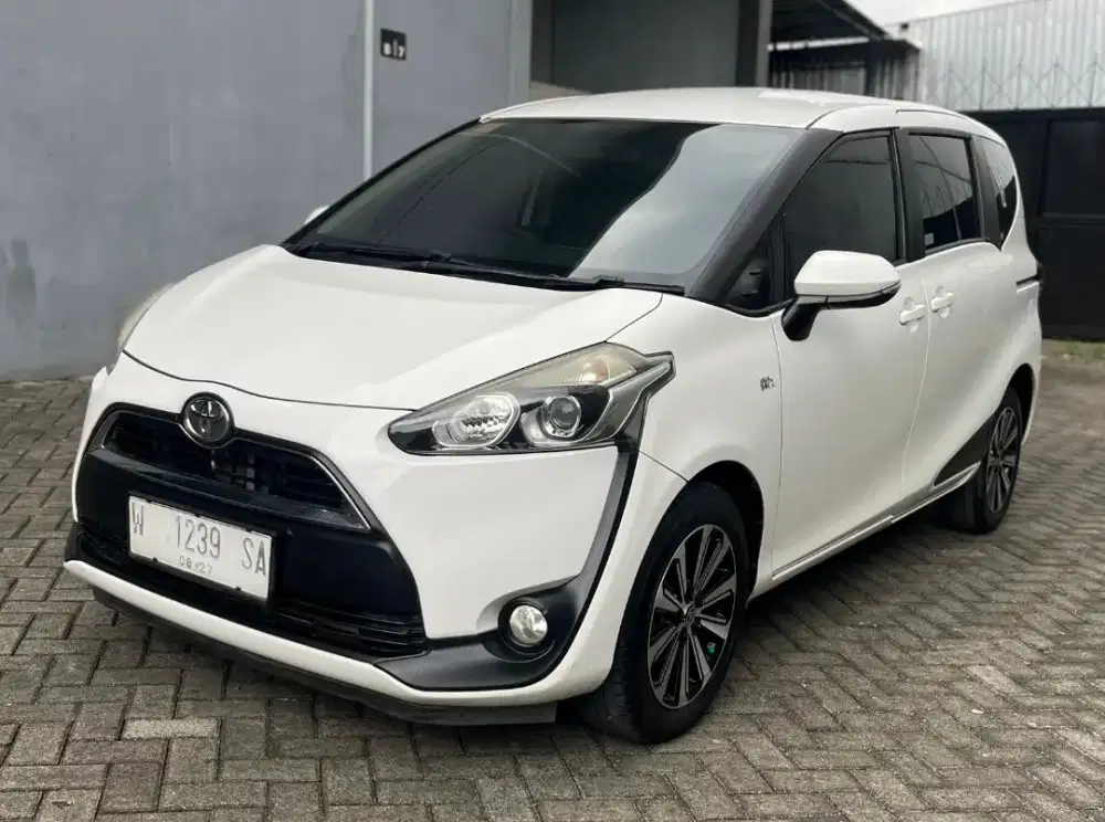 Dijual Toyota Sienta Type V Matic Tahun 2017 Tgn Pertama Bisa Nego