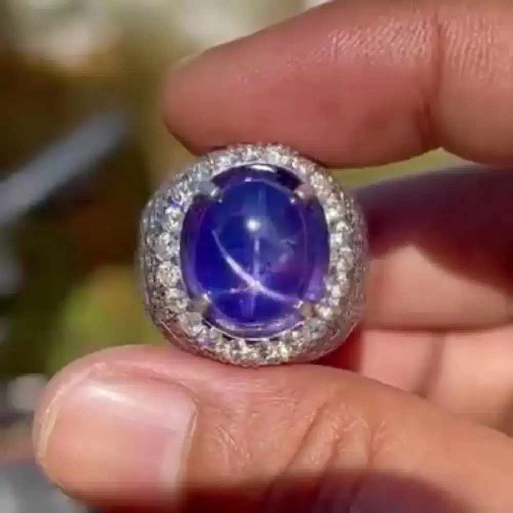 Star Blue Sapphire Ring Emas Berlian
