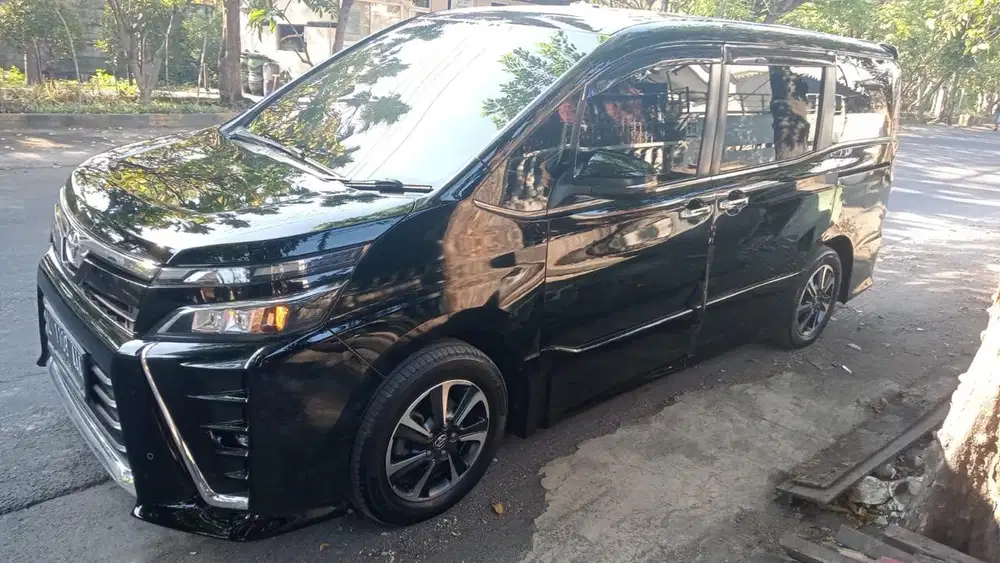 Toyota Voxy 2018 Bensin