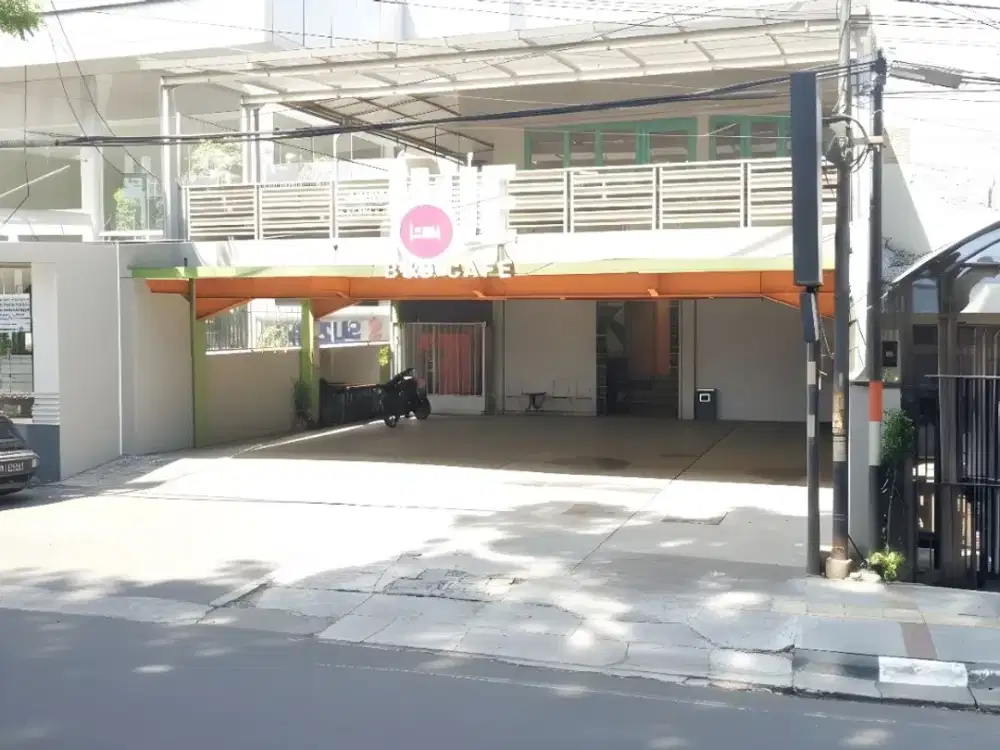 Dijual Penginapan Aktif di Mainroad Setiabudi Bandung – SHM, Lokasi Premium