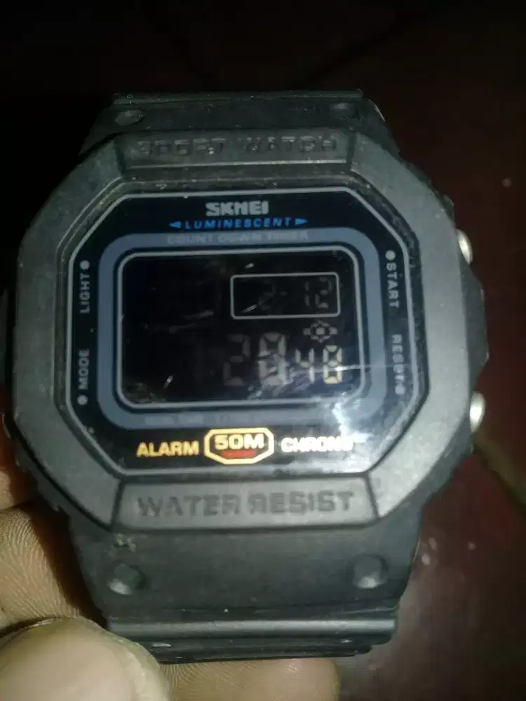 Jam tangan di gital merek skmei original