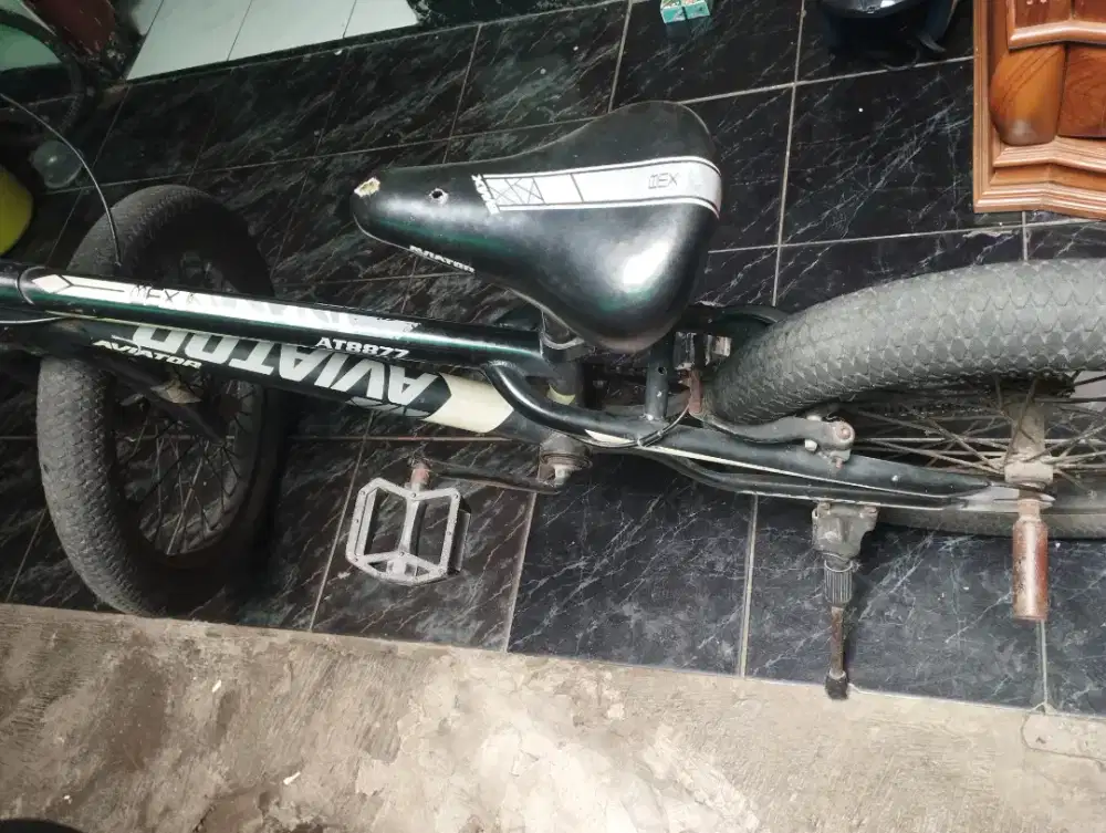 BMX Aviator AT8877 Original – Bandung