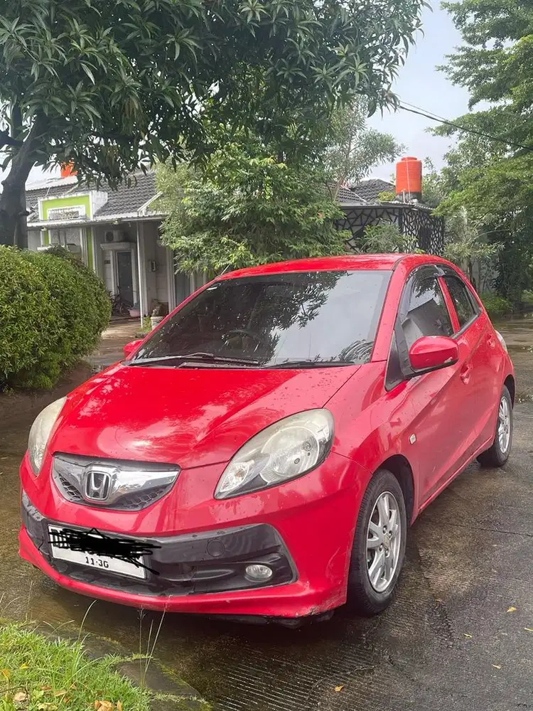 Dijual santai Mobil Brio Satya Pemakaian Pribadi