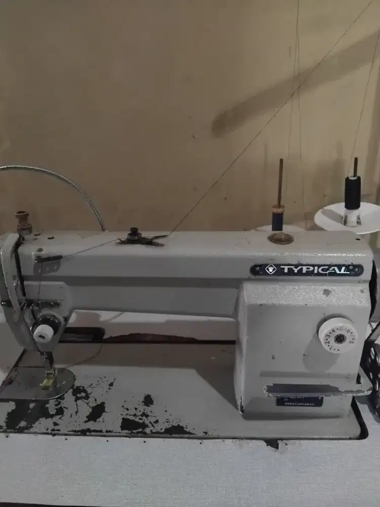 Dijual mesin jahit typical