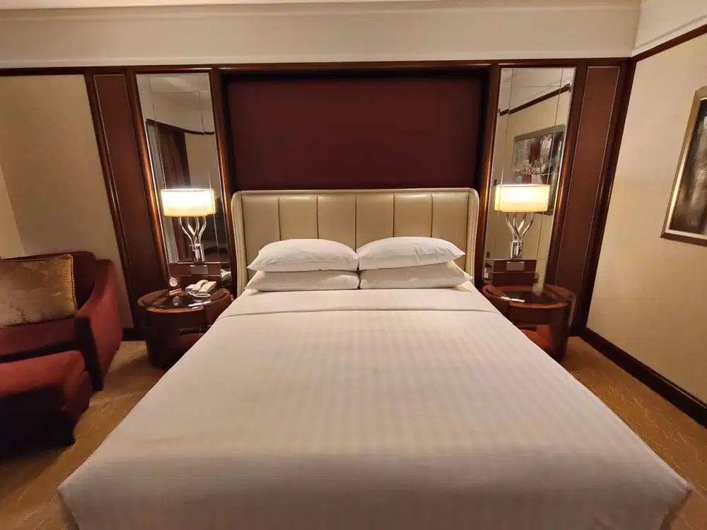 SAU ALL 50 JUTA KASUR LEMARI SPRING BED MEJA KURSI JATI JAM RAK AC DLL