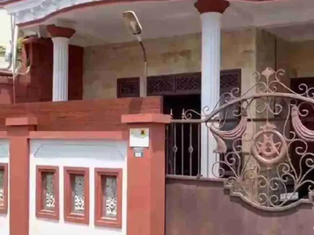 DIJUAL RUMAH LOKASI JALAN GUNUNG RESIMUKA BARAT