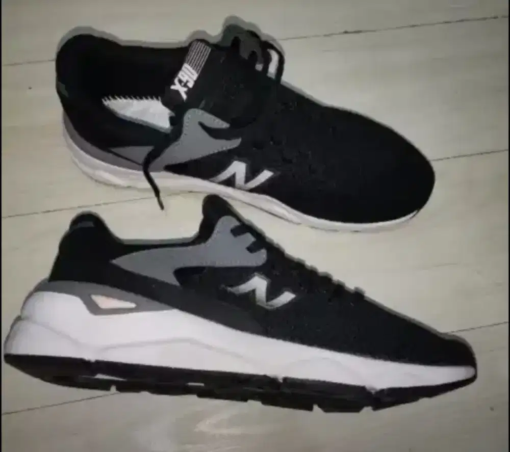 Sepatu new balance size 45 mulus