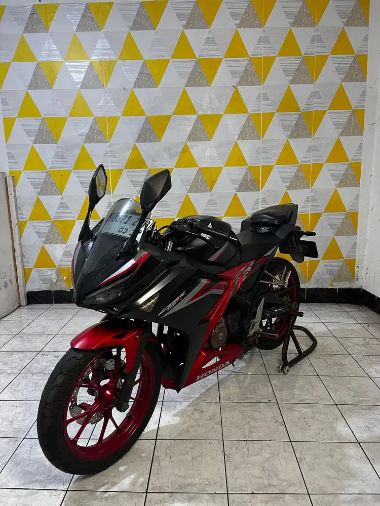 Honda cbr 150R 2020 mulus cash & kredit
