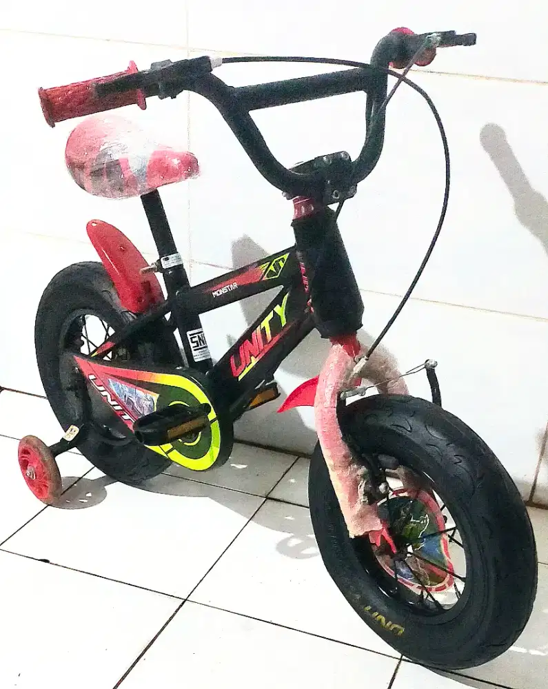 Sepeda ukuran 12,ban jumbo untuk anak umur 2 thn- 6 thn