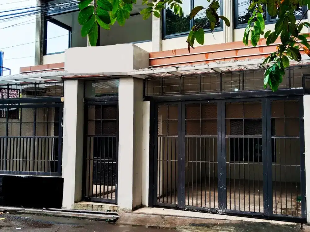Rumah Strategis di Turangga Salendro Buah Batu Bandung