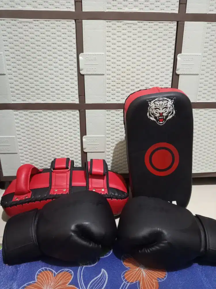 Thai padd/kick padd/ padding