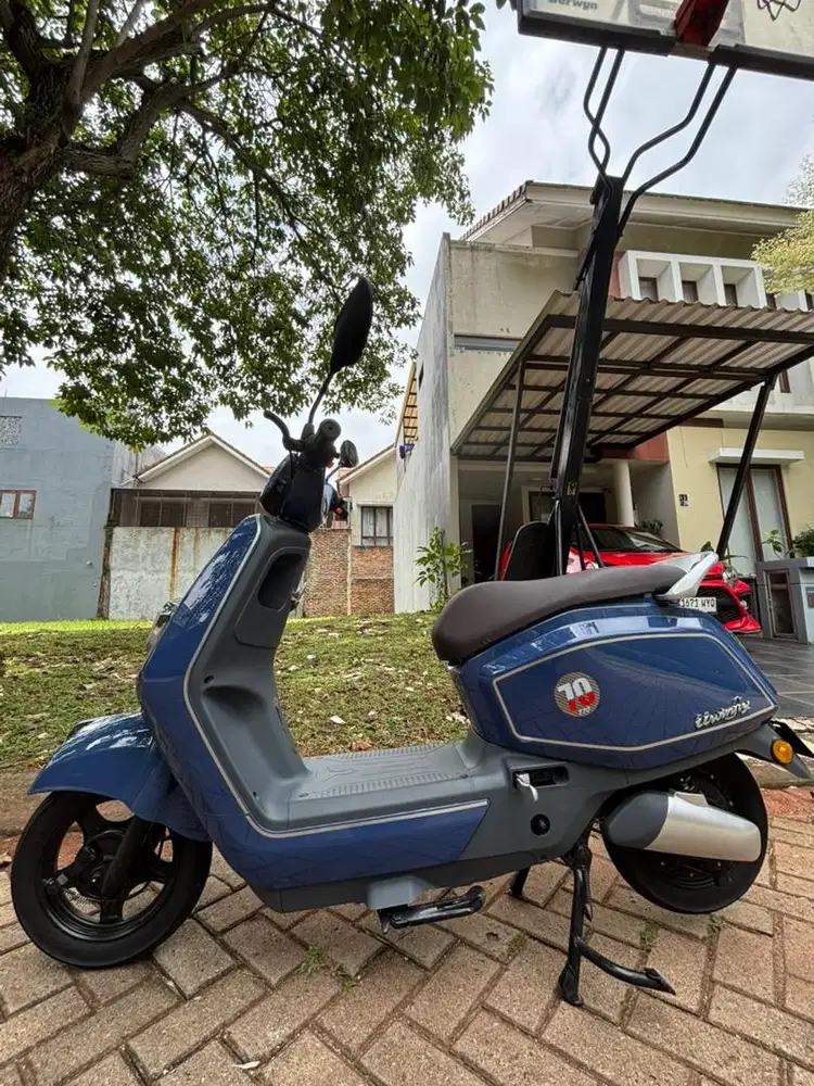 Moped listrik Uwinfly T70 km rendah