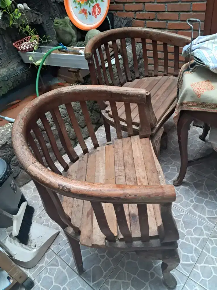 Kursi lenong dari jati