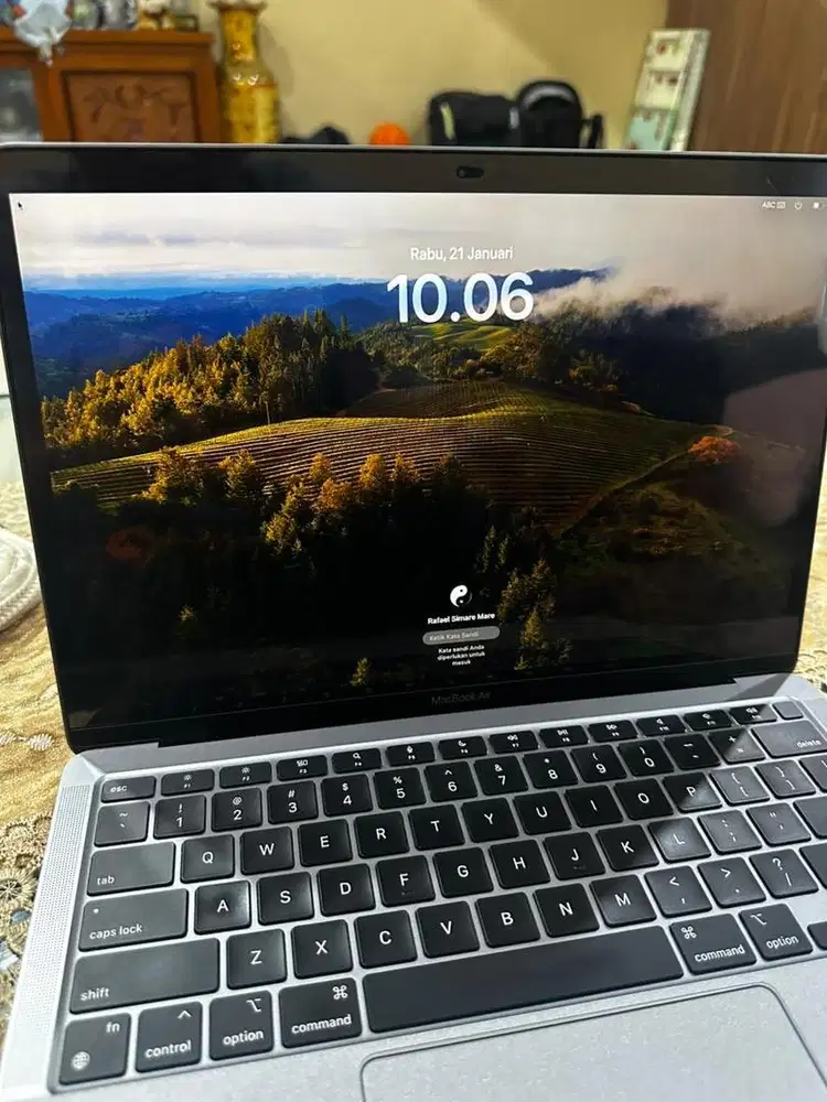 Macbook Air M1 8/256Gb