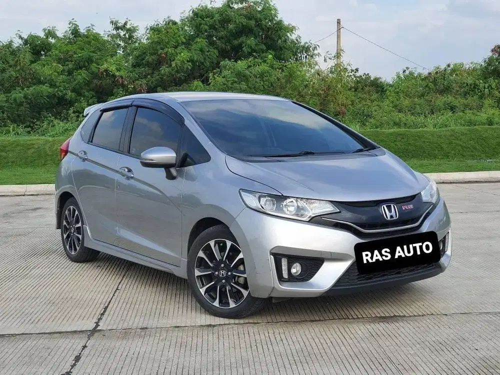 FLOATING TV  Honda Jazz 1.5 RS AT 2016 Silver