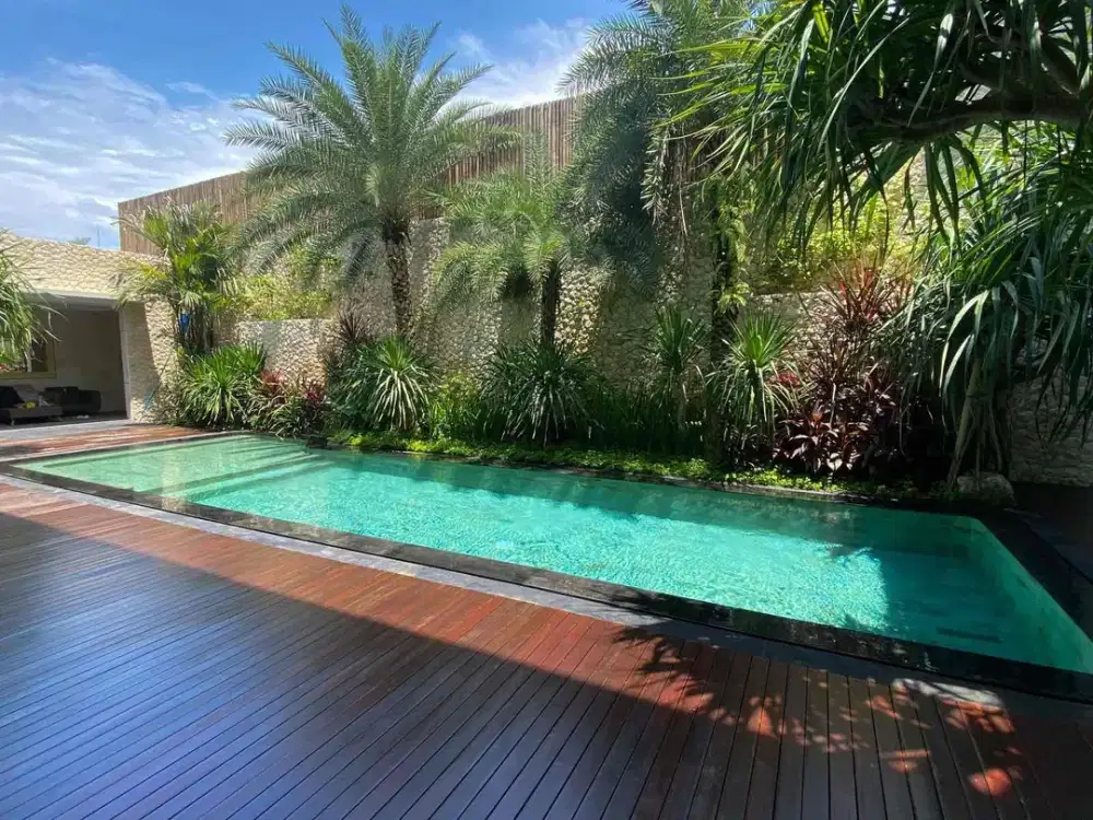 Di jual Brand New Villa Full Furnished Di Bumbak umalas Kerobokan