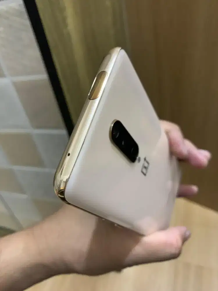 Oneplus 7 pro limited edition (warna langka white almond ) 8/256 TT/BT