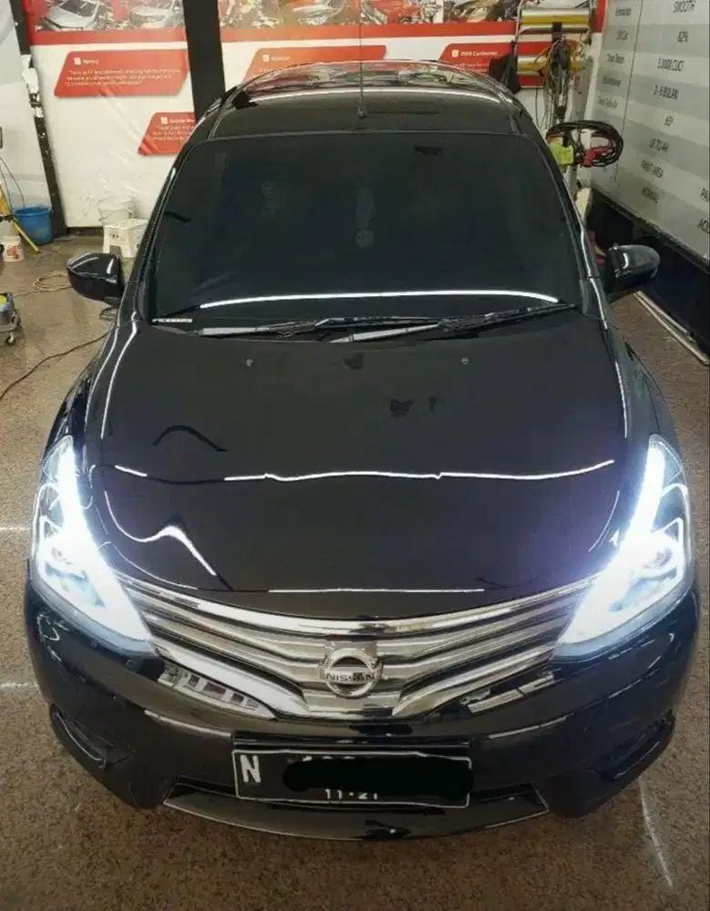 NISSAN GRAND LIVINA NEW MT 1.5 KM 40RBAN BUILT UP THAILAND PMK 2014