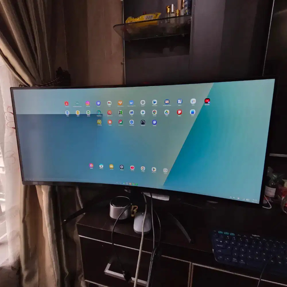 Monitor LG 34WR50QC-B curved ultrawide QHD 34 inchi.