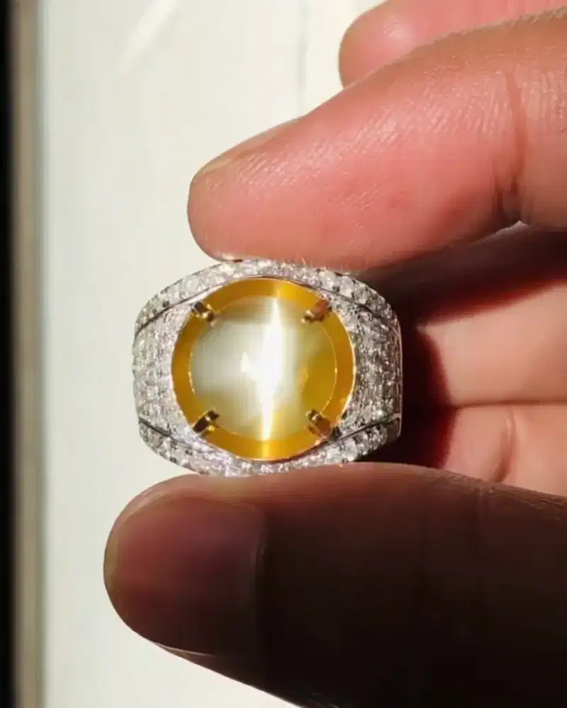 Cat's Eye Chrysoberyl Ring Emas Berlian