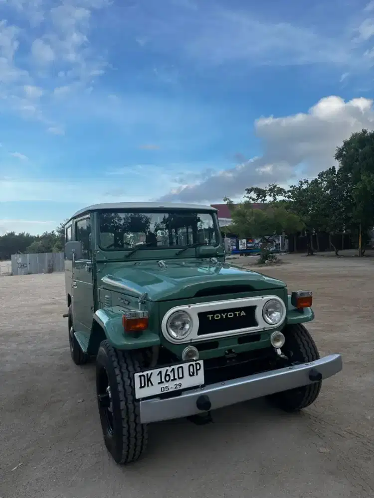 Toyota Landcruiser Hardtop FJ40 Tahun 1979 Asli Bali Ful Restorasi