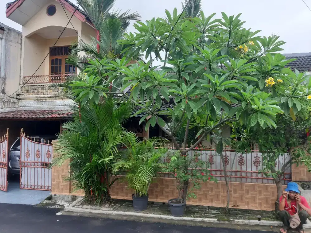 dijual rumah siap huni