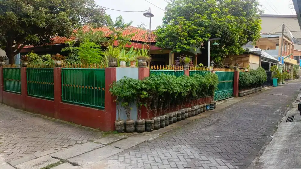 Dijual Rumah Dekat Graha Raya