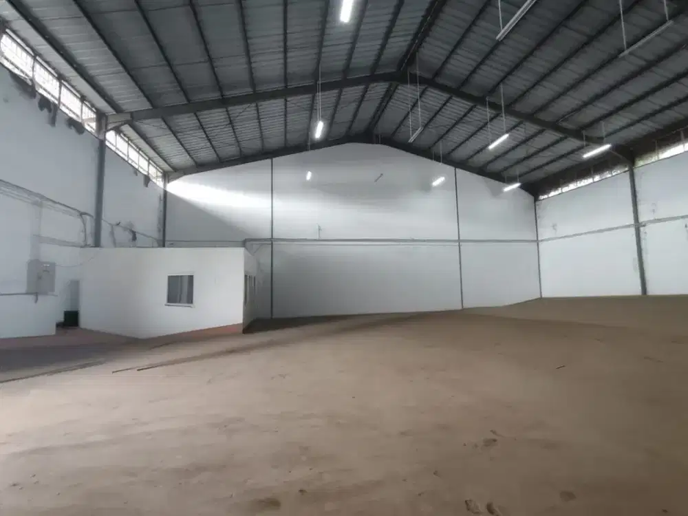 DISEWAKAN CEPAT GUDANG PRODUKSI 1150M2 DI LEGOK TANGERANG