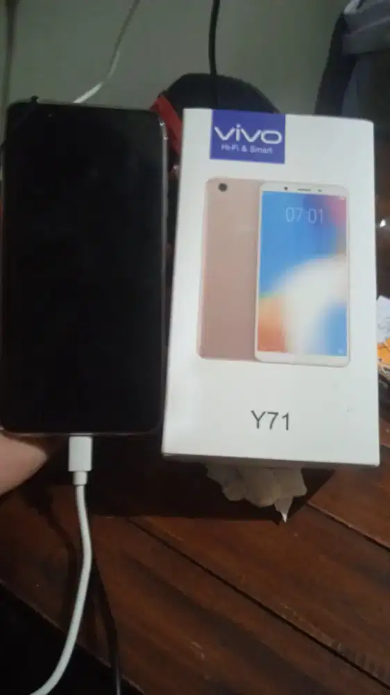 Dijual Hp merk Vivo Y 71