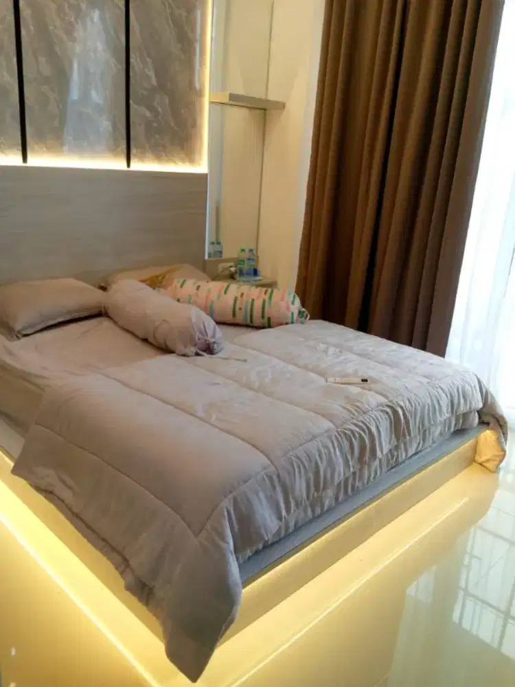 Dipan bedset kamar